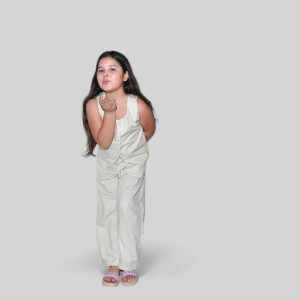 Set de pantalón y chaleco Aria: elegancia en lino para niñas